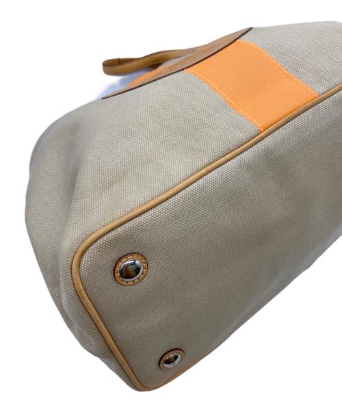 COACH（コーチ）COACH (コーチ) ハンドバッグ ベージュの古着・服飾アイテム