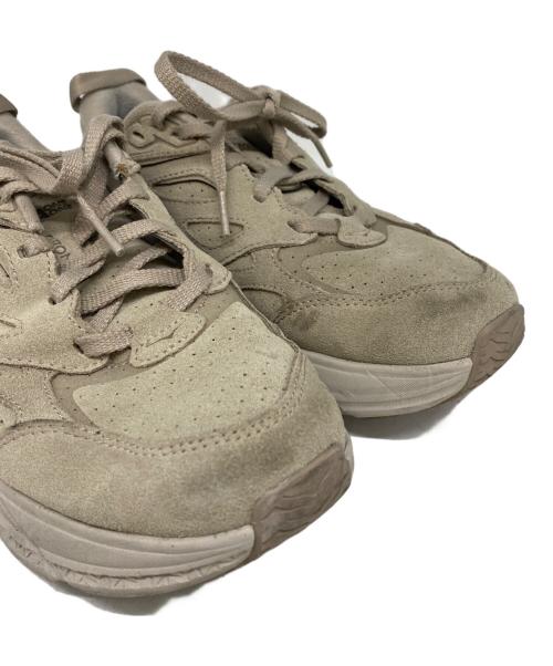 HOKAONEONE（ホカオネオネ）HOKAONEONE (ホカオネオネ) スニーカー ベージュ サイズ:26.5の古着・服飾アイテム