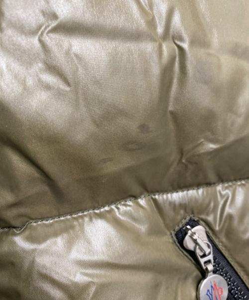 MONCLER（モンクレール）MONCLER (モンクレール) ダウンジャケット カーキ サイズ:Mの古着・服飾アイテム