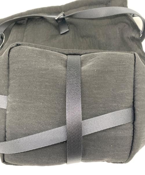 ITTI（イッチ）ITTI (イッチ) ショルダーバッグ ブラック 未使用品の古着・服飾アイテム