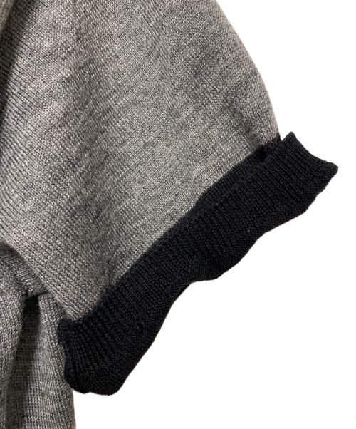 PRADA（プラダ）PRADA (プラダ) 半袖ニット グレー×ブラック サイズ:40の古着・服飾アイテム