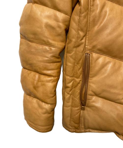 AZ（エーゼイ）AZ (エーゼイ) レザーダウンジャケット ベージュ サイズ:Lの古着・服飾アイテム