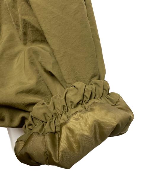 iS ScoLar（イズ スカラー）iS ScoLar (イズ スカラー) 花刺繍中綿ブルゾン オリーブ サイズ:M 未使用品の古着・服飾アイテム