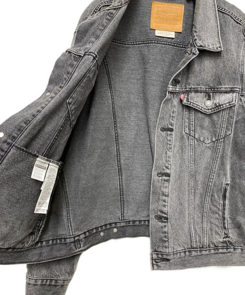 LEVI'S（リーバイス）LEVI'S (リーバイス) デニムトラッカージャケット ブラック サイズ:Lの古着・服飾アイテム