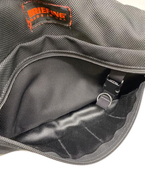 BRIEFING（ブリーフィング）BRIEFING (ブリーフィング) ボディーバッグ ブラックの古着・服飾アイテム
