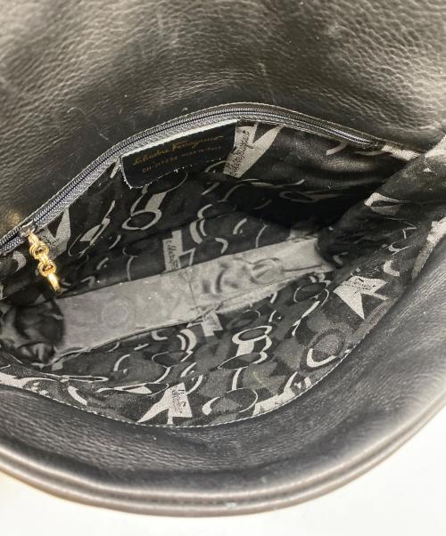 Salvatore Ferragamo（サルヴァトーレ フェラガモ）Salvatore Ferragamo (サルヴァトーレ フェラガモ) ショルダーバッグ ブラックの古着・服飾アイテム