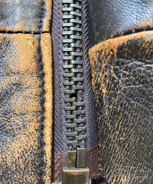 AVIREX（アヴィレックス）AVIREX (アヴィレックス) A-2フライトジャケット ブラウン サイズ:Mの古着・服飾アイテム