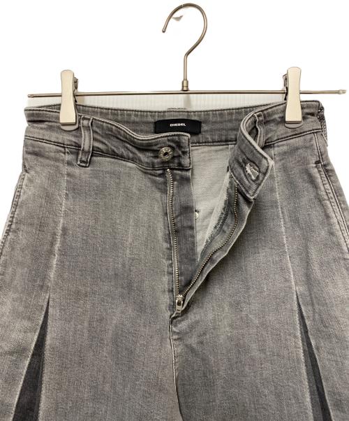 DIESEL（ディーゼル）DIESEL (ディーゼル) SUPER WIDE FLARE JEANS グレー サイズ:Mの古着・服飾アイテム