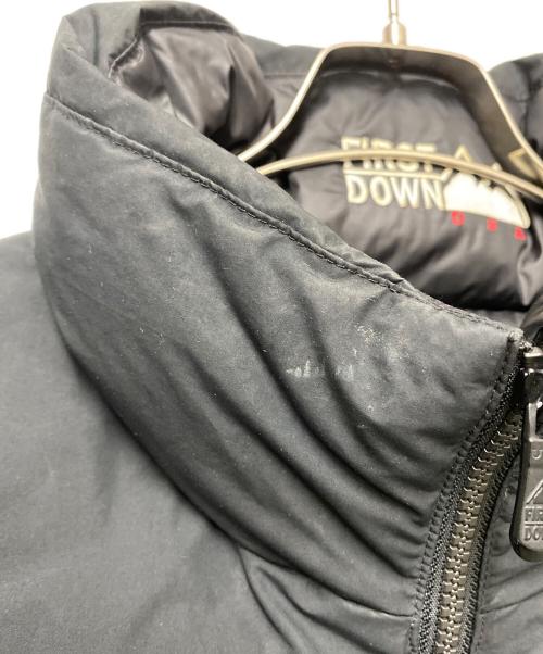 FIRST DOWN（ファーストダウン）FIRST DOWN (ファーストダウン) リバーシブルダウンジャケット ブラック×グリーン サイズ:Lの古着・服飾アイテム