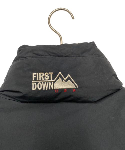 FIRST DOWN（ファーストダウン）FIRST DOWN (ファーストダウン) リバーシブルダウンジャケット ブラック×グリーン サイズ:Lの古着・服飾アイテム