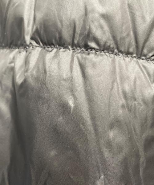 FIRST DOWN（ファーストダウン）FIRST DOWN (ファーストダウン) リバーシブルダウンジャケット ブラック×グリーン サイズ:Lの古着・服飾アイテム