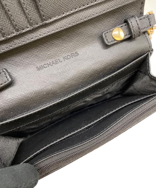 MICHAEL KORS（マイケル・コース）MICHAEL KORS (マイケル・コース) ショルダーウォレット ブラックの古着・服飾アイテム