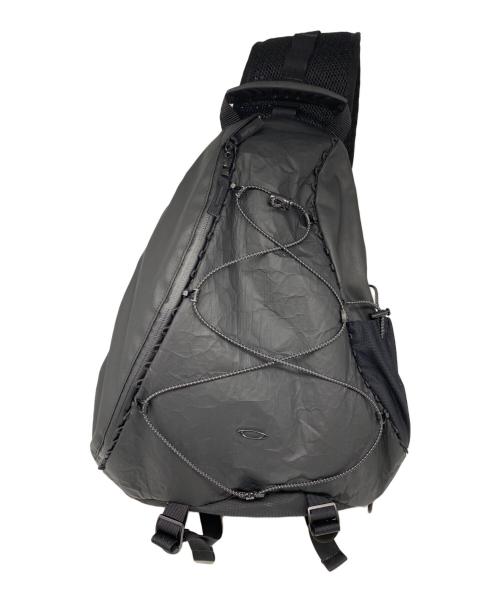 OAKLEY（オークリー）OAKLEY (オークリー) ラチチュード スリングバッグ ブラックの古着・服飾アイテム