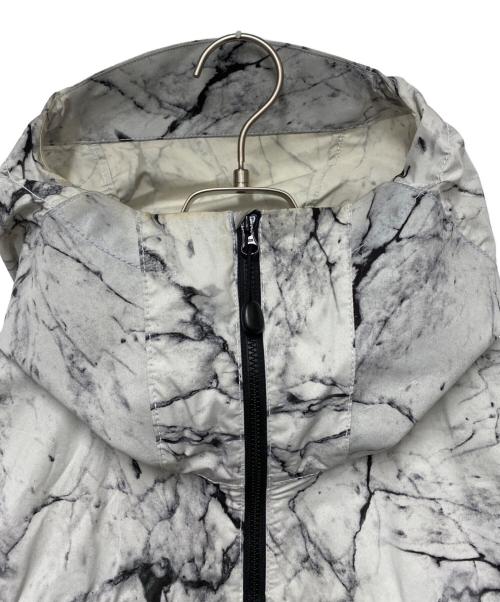 BEAMS（ビームス）BEAMS (ビームス) ナイロンジャケット グレー×ブラック サイズ:Sの古着・服飾アイテム