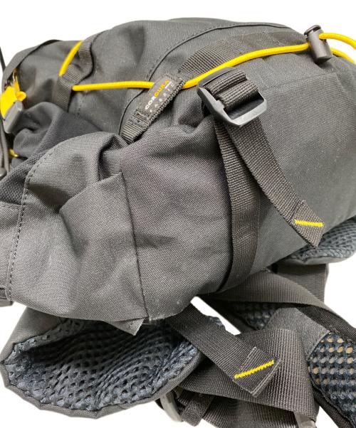 MOUNTAINSMITH（マウンテンスミス）MOUNTAINSMITH (マウンテンスミス) デイパック ブラックの古着・服飾アイテム