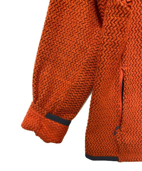 Patagonia（パタゴニア）Patagonia (パタゴニア) R1エアフルジップフーディー オレンジ サイズ:Sの古着・服飾アイテム