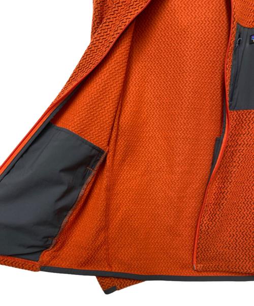 Patagonia（パタゴニア）Patagonia (パタゴニア) R1エアフルジップフーディー オレンジ サイズ:Sの古着・服飾アイテム