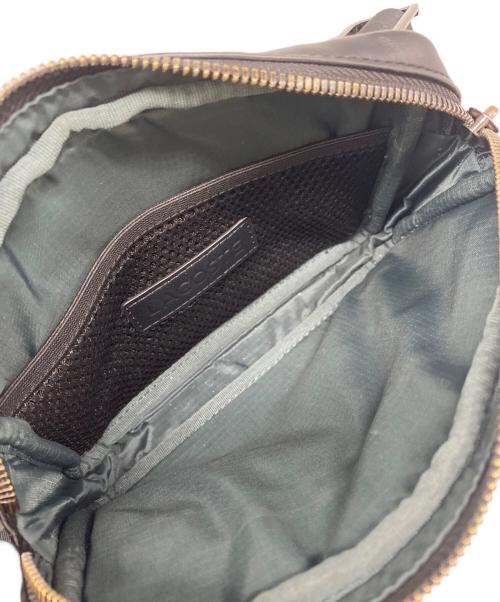 LACOSTE（ラコステ）LACOSTE (ラコステ) リポーターバッグ ブラックの古着・服飾アイテム