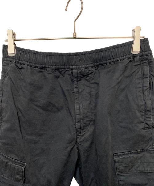 STONE ISLAND（ストーンアイランド）STONE ISLAND (ストーンアイランド) ガーメントダイ テーパード カーゴパンツ ブラック サイズ:78.5の古着・服飾アイテム