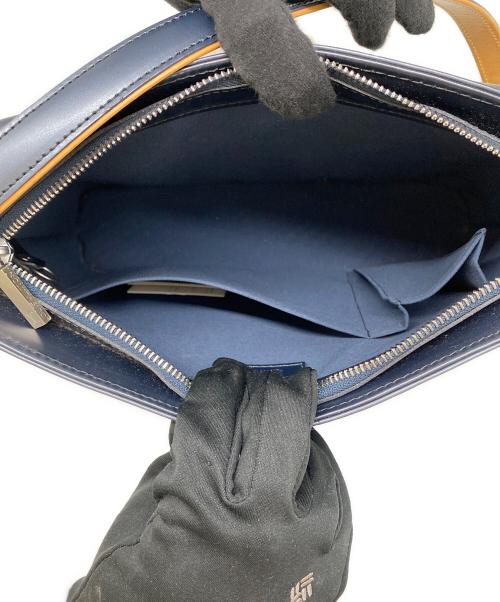 LOUIS VUITTON（ルイ ヴィトン）LOUIS VUITTON (ルイ ヴィトン) ショルダーバッグ ネイビーの古着・服飾アイテム