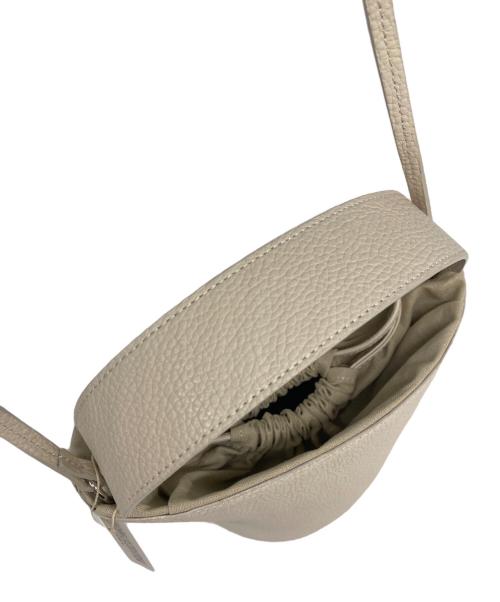 AYAKO（アヤコ）AYAKO (アヤコ) 巾着ショルダーバッグ ベージュの古着・服飾アイテム