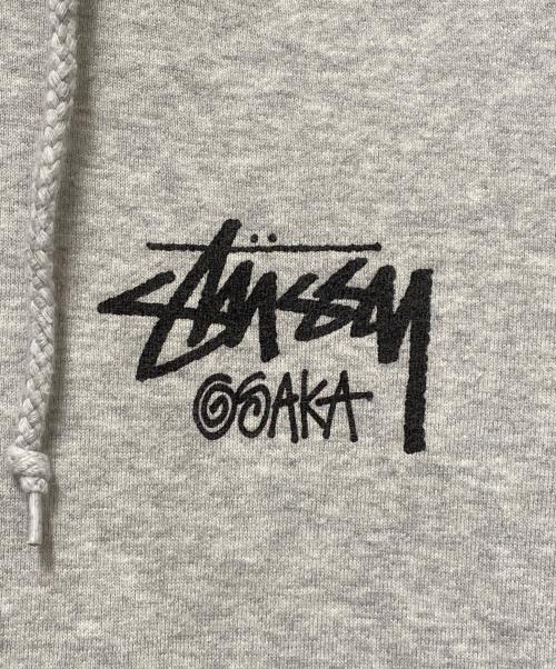 stussy（ステューシー）stussy (ステューシー) プルオーバーパーカー グレー サイズ:Mの古着・服飾アイテム