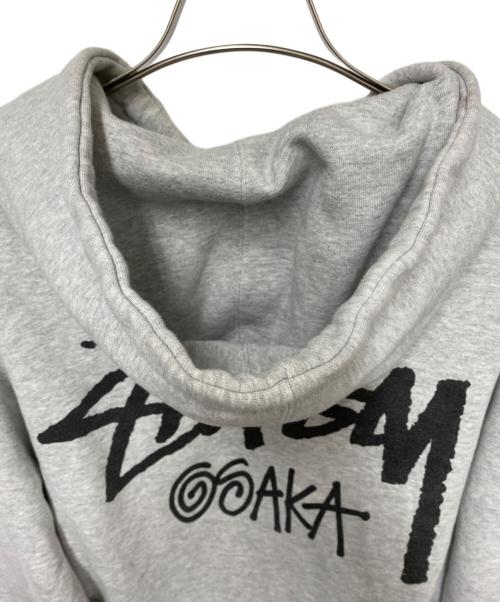 stussy（ステューシー）stussy (ステューシー) プルオーバーパーカー グレー サイズ:Mの古着・服飾アイテム