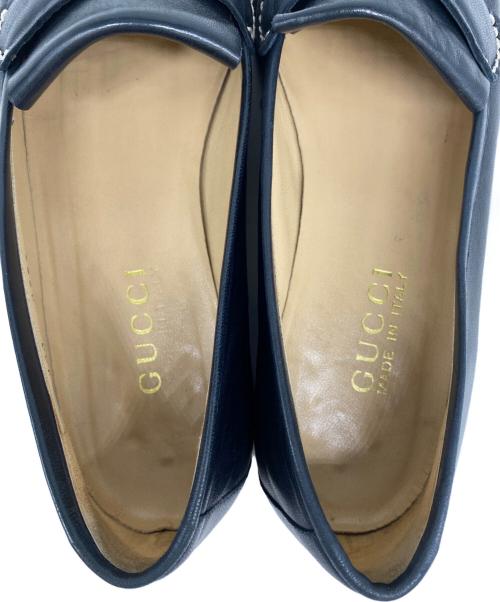 GUCCI（グッチ）GUCCI (グッチ) フリンジローファー ブラック×ホワイト サイズ:7Bの古着・服飾アイテム