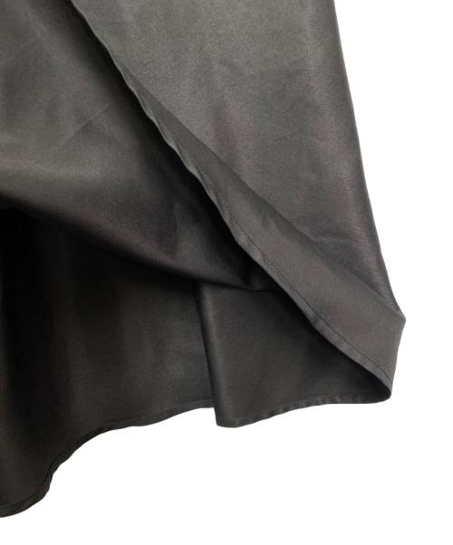 machatt（マチャット）machatt (マチャット) ネックジャンパースカート ブラック サイズ:Freeの古着・服飾アイテム