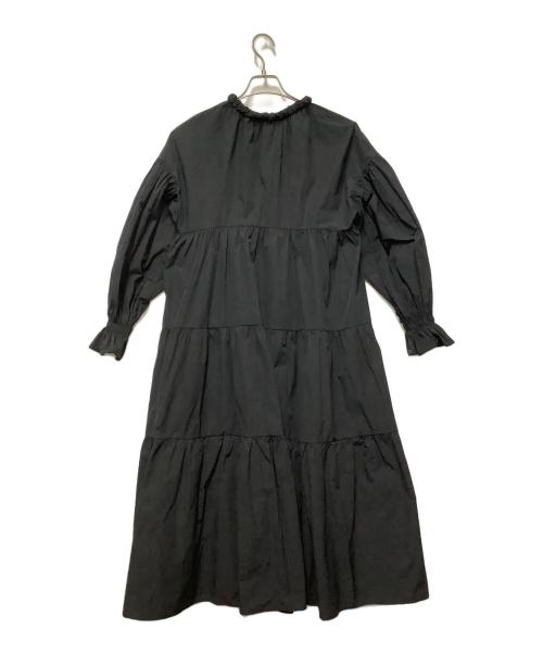 machatt（マチャット）machatt (マチャット) リボンバックティアードドレスワンピー ブラック サイズ:Freeの古着・服飾アイテム