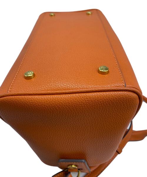 CHARLES & KEITH（チャールズアンドキース）CHARLES & KEITH (チャールズアンドキース) CHARLES & KEITH　ダブルハンドル ミニダッフルバッグ オレンジの古着・服飾アイテム