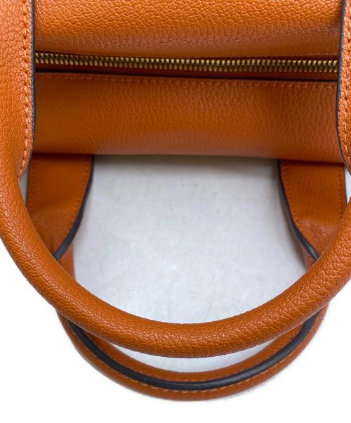 CHARLES & KEITH（チャールズアンドキース）CHARLES & KEITH (チャールズアンドキース) CHARLES & KEITH　ダブルハンドル ミニダッフルバッグ オレンジの古着・服飾アイテム