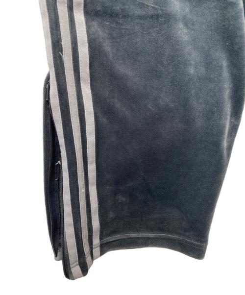 adidas Originals（アディダスオリジナル）adidas originals (アディダスオリジナル) adidas originals ファイヤーバード トラックパンツ ベロア グレー サイズ:Lの古着・服飾アイテム