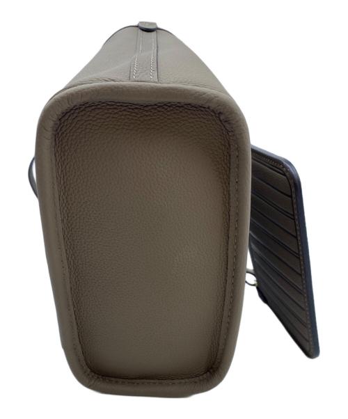 LOUIS VUITTON（ルイ ヴィトン）LOUIS VUITTON (ルイ ヴィトン) ショルダーバッグ ベージュの古着・服飾アイテム