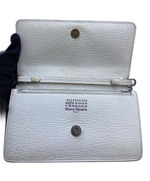 Maison Margiela（メゾンマルジェラ）Maison Margiela (メゾンマルジェラ) 4ステッチレザーチェーンウォレットショルダーバッグ ホワイトの古着・服飾アイテム