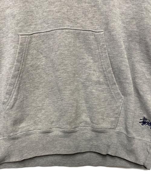 stussy（ステューシー）stussy (ステューシー) stussy プルオーバーパーカー グレー サイズ:Sの古着・服飾アイテム