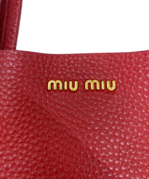 MIU MIU（ミュウミュウ）MIU MIU (ミュウミュウ) トートバッグ レッド×ブラウンの古着・服飾アイテム