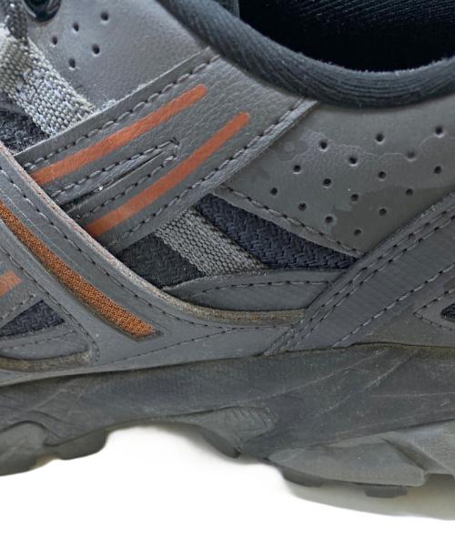 asics（アシックス）asics (アシックス) ローカットスニーカー ブラック サイズ:27.0の古着・服飾アイテム