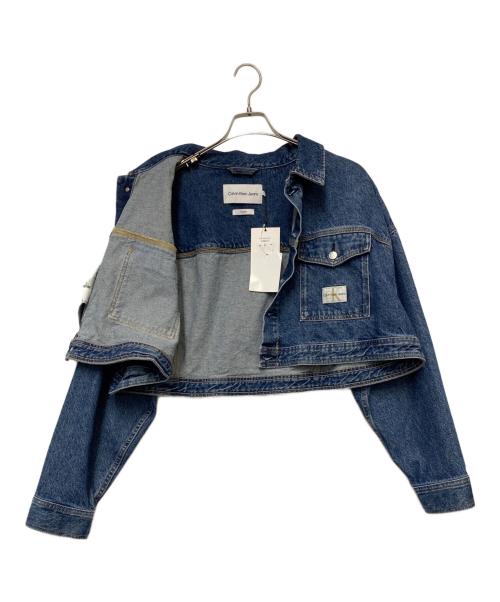 Calvin Klein（カルバンクライン）Calvin Klein (カルバンクライン) Calvin Klein　ボクシークロップドデニムジャケット インディゴ サイズ:S 未使用品の古着・服飾アイテム