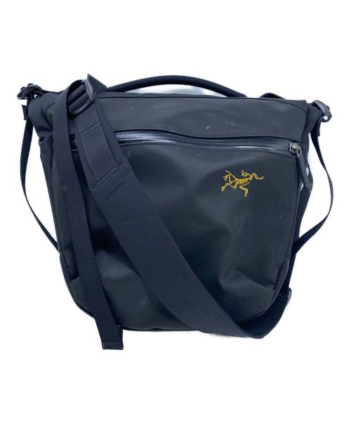 ARC'TERYX（アークテリクス）ARC'TERYX (アークテリクス) ARRO 8 SHOULDER BAG ブラックの古着・服飾アイテム