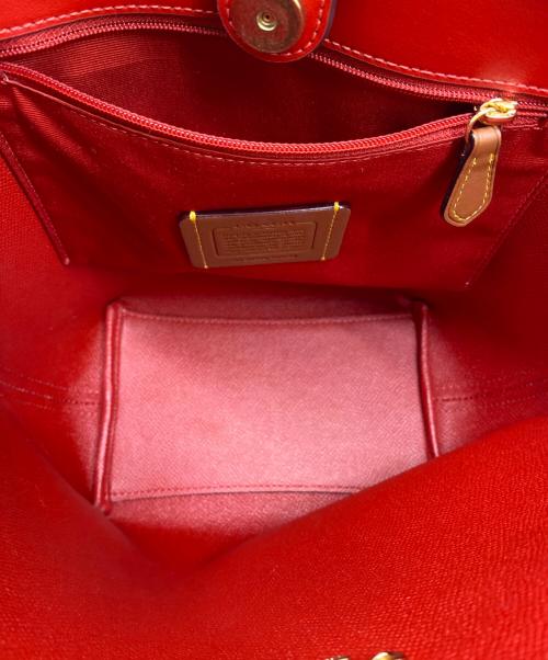 COACH（コーチ）COACH (コーチ) シティ バケット バッグ ベージュ×レッドの古着・服飾アイテム