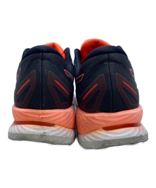 asics（アシックス）asics (アシックス) asics　ランニングシューズ ブラック×オレンジ サイズ:26.5の古着・服飾アイテム