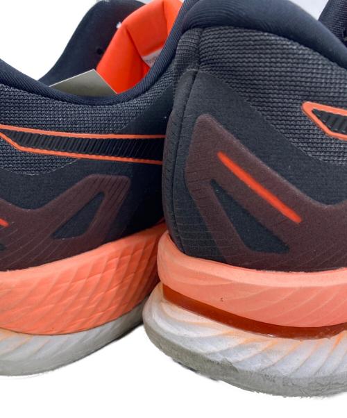 asics（アシックス）asics (アシックス) asics　ランニングシューズ ブラック×オレンジ サイズ:26.5の古着・服飾アイテム