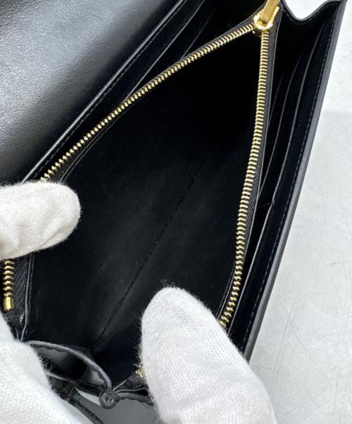 CELINE（セリーヌ）CELINE (セリーヌ) ラージフラップウォレット　シャイニーカーフスキン ブラックの古着・服飾アイテム