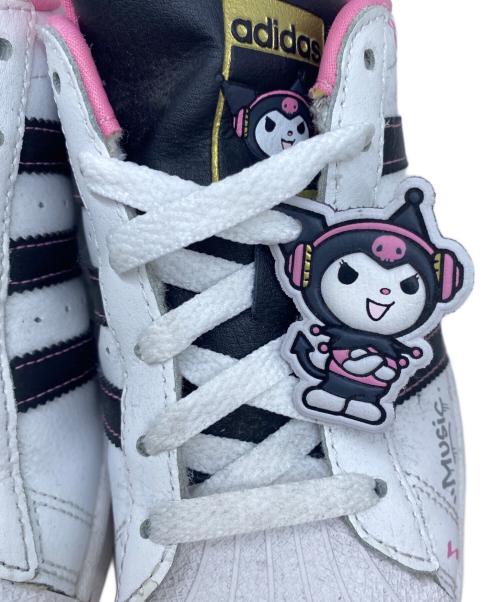 adidas（アディダス）adidas (アディダス) Sanrio (サンリオ) adidas×sanrio スニーカー ホワイト×ピンク サイズ:22.5の古着・服飾アイテム