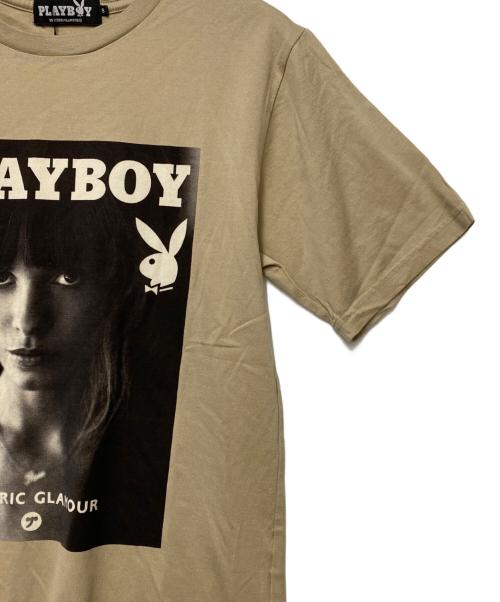 PLAY BOY（プレイボーイ）PLAY BOY (プレイボーイ) Hysteric Glamour (ヒステリックグラマー) PLAY BOY×Hysteric Glamour　プリントTシャツ ベージュ サイズ:S 未使用品の古着・服飾アイテム
