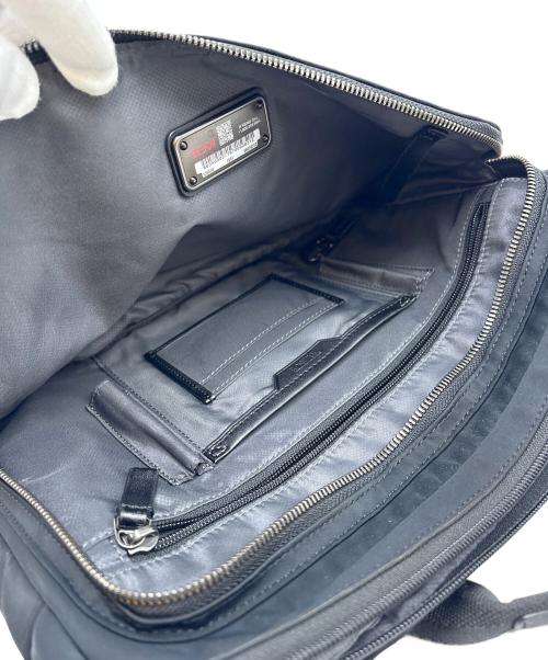 TUMI（トゥミ）TUMI (トゥミ) ショルダーバッグ ブラックの古着・服飾アイテム