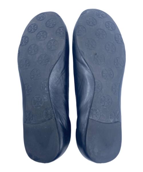 TORY BURCH（トリーバーチ）TORY BURCH (トリーバーチ) フラットパンプス ブラック サイズ:6.5の古着・服飾アイテム