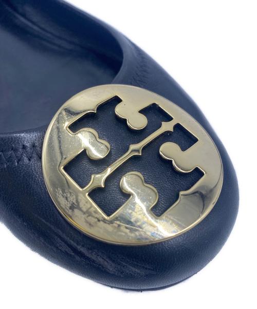 TORY BURCH（トリーバーチ）TORY BURCH (トリーバーチ) フラットパンプス ブラック サイズ:6.5の古着・服飾アイテム
