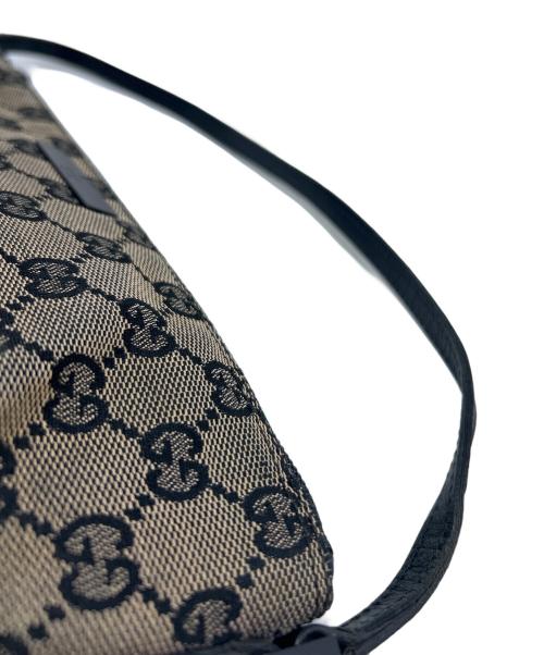 GUCCI（グッチ）GUCCI (グッチ) ハンドポーチ ベージュの古着・服飾アイテム